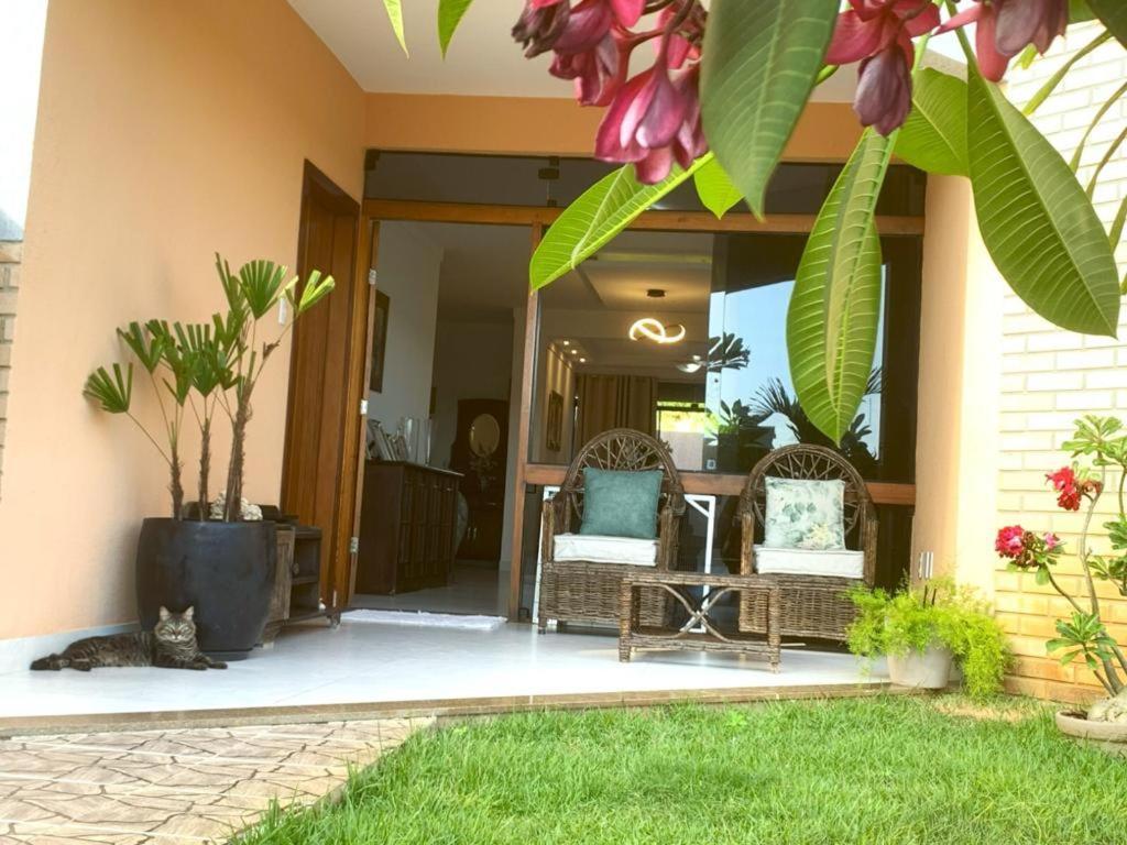 Acolhedor Bed & Breakfast *